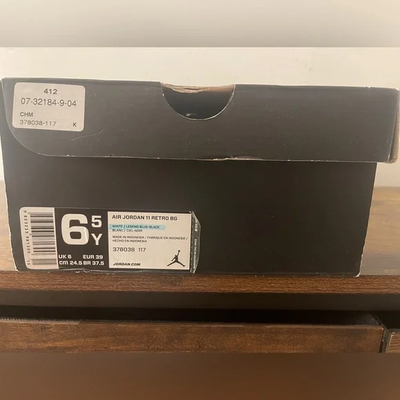 Air Jordan 11 Retro “Legend Blue” Sneakers